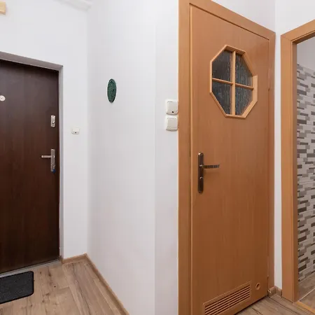 Wladyslawa Iv Studio For 4 Guests By Renters Gdynia